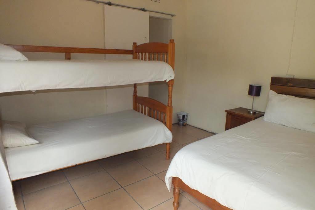 Oasis Shanti Backpackers Oudtshoorn Exterior photo